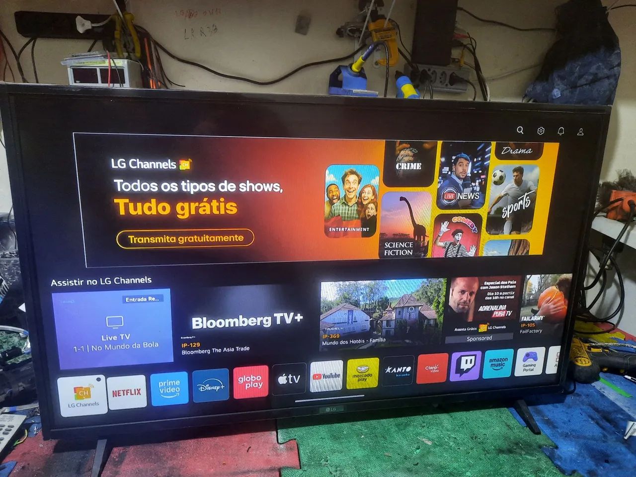 Smart TV LG 43 com LG Channels e Apps Disponíveis