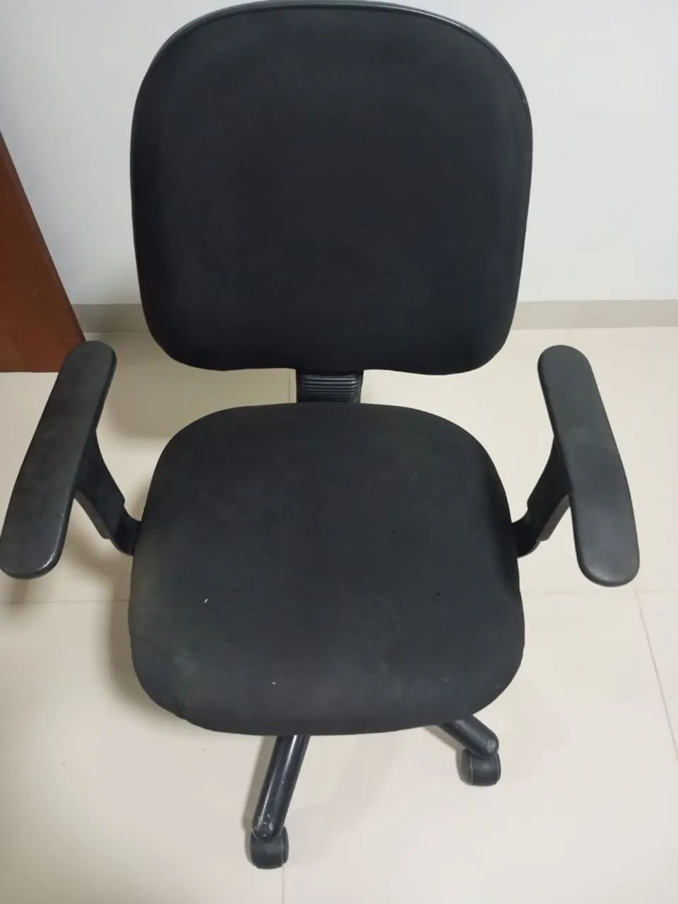 Cadeira de Escritório Giratória com Rodinhas - Foto 4