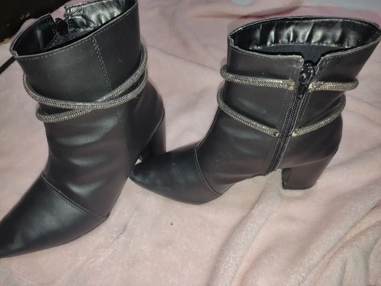 Bota feminina com strass salto grosso - Foto 2