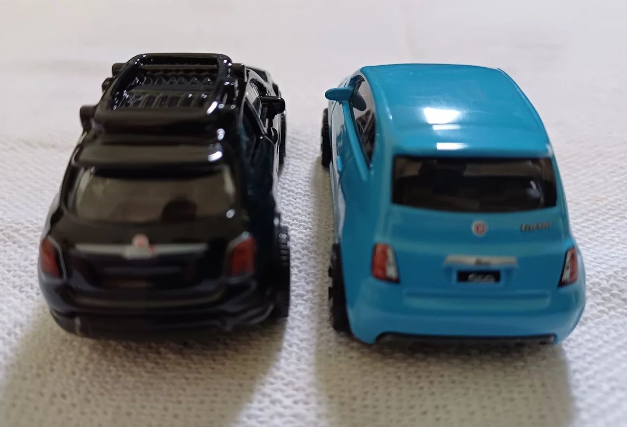 Fiat 500 lote com 2 miniaturas esc 1:64 Matchbox  - Foto 4