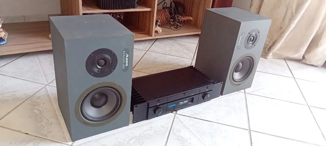 Caixas Alesis Monitor One + Amplificador RA100 - Foto 2