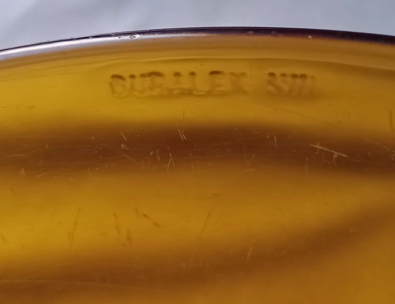 Conjunto de Prato e xícara de vidro âmbar vintage. Kit pratos de vidro64728430580482123