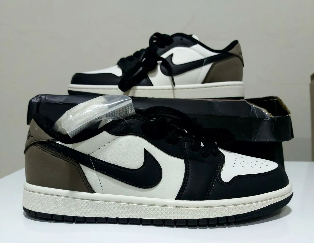 Tênis Nike Air Jordan 1 Low Retro "Mocha"