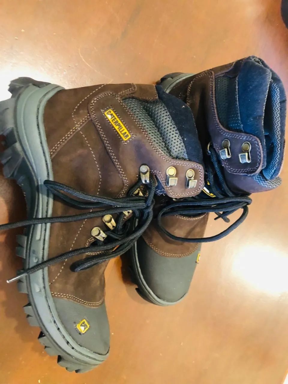 Bota Caterpillar 42 - Foto 4