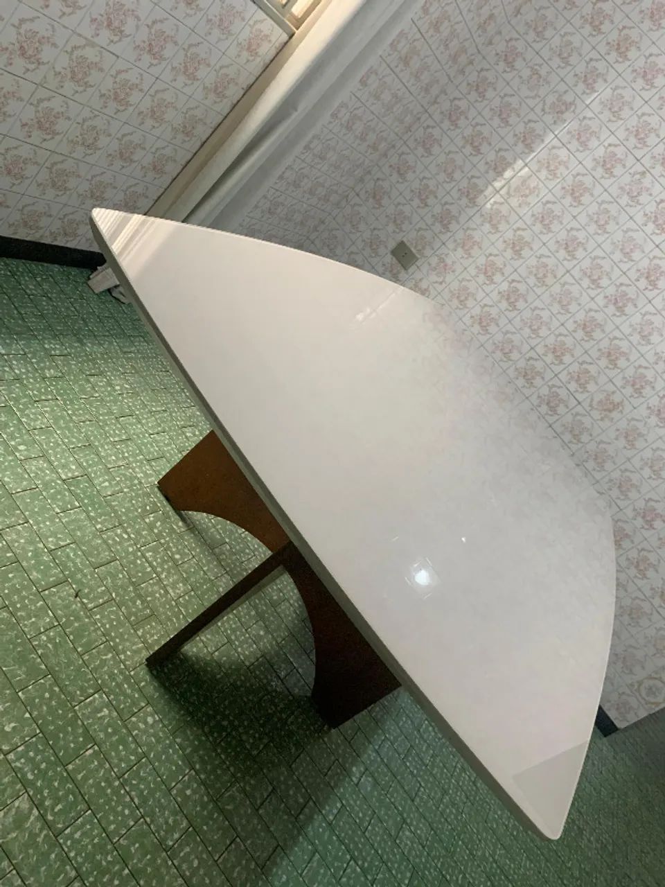 Conjunto Sala de Jantar Mesa Tampo de Vidro 6 Cadeiras Maron/Rustic Rafana 