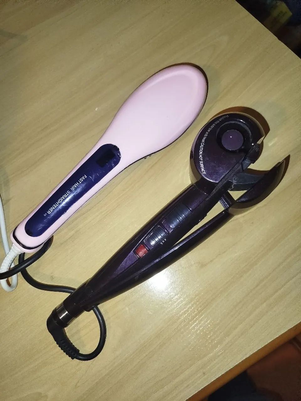 Escova seca e alisa e modelador de cabelo