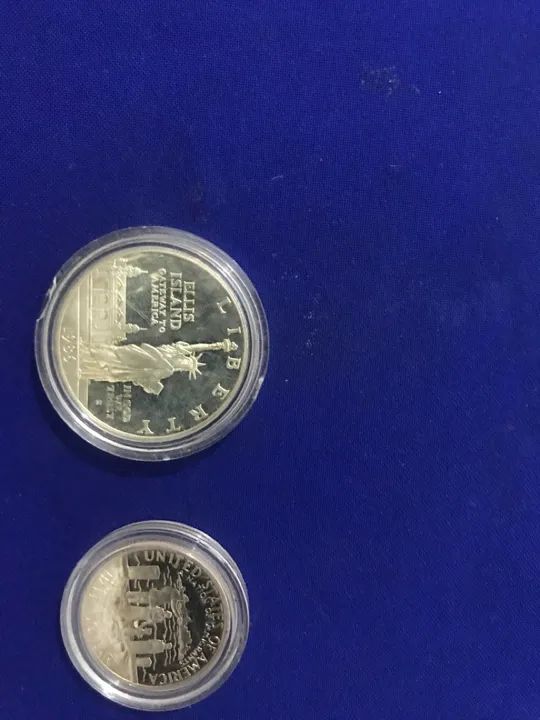 Moedas Antigas de diversas nacionalidades  - Foto 2