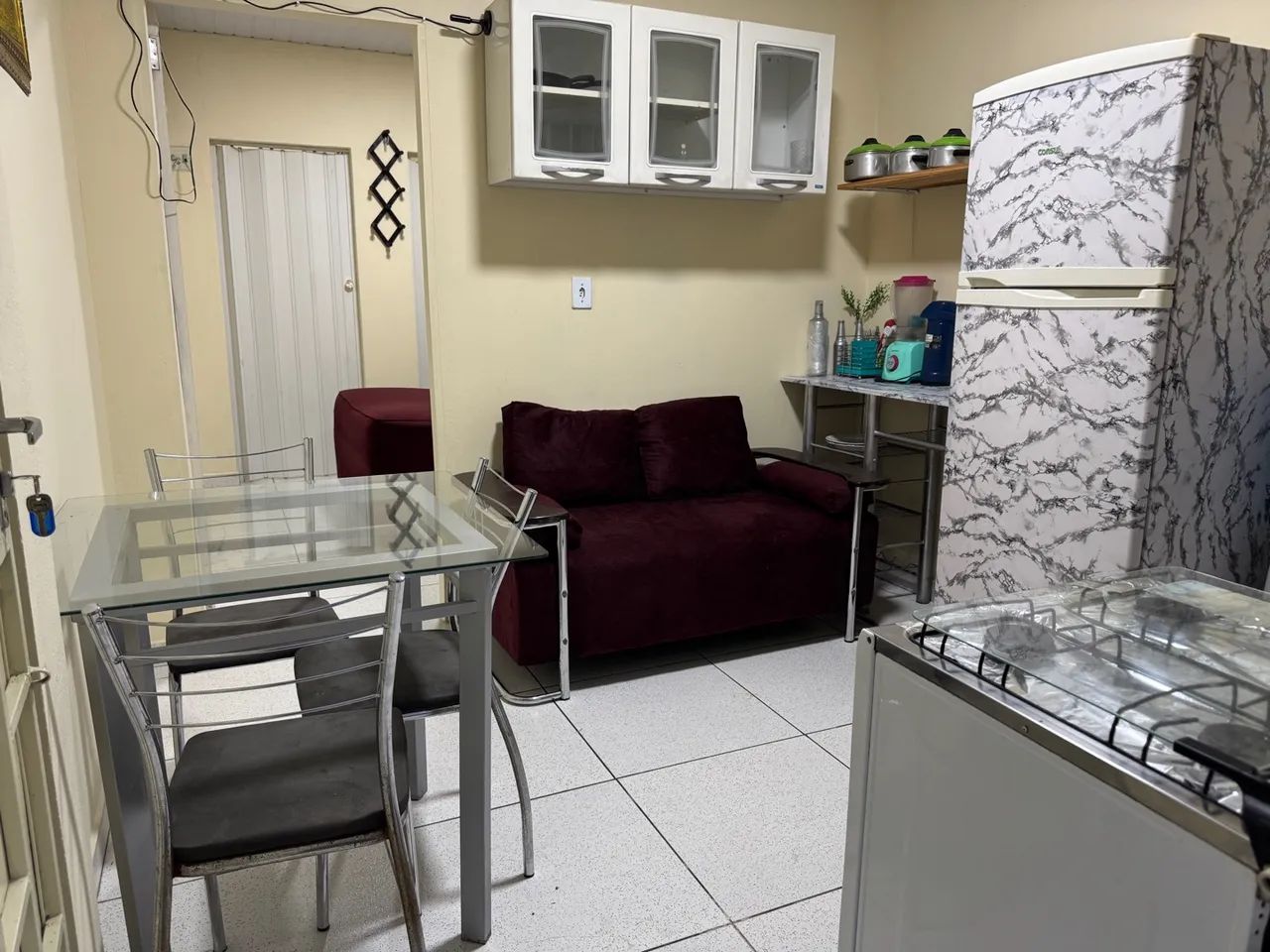 Alugo apartamento mobiliado Japiim 