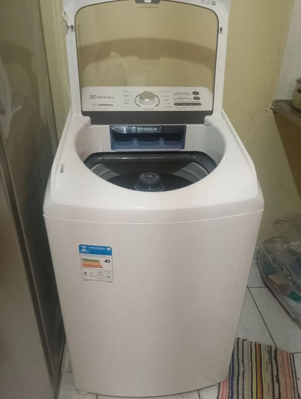 Máquina de lavar Eletrolux 64302321078402123