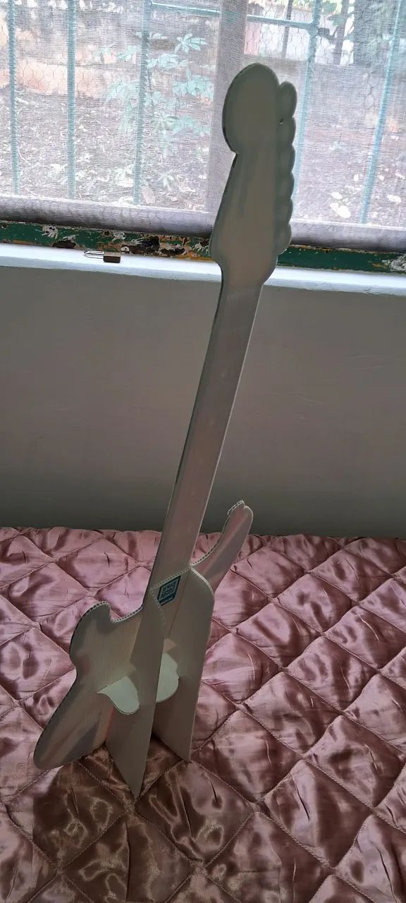 Guitarra enfeite com Design Britânico - Foto 3
