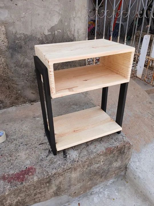 Mesa de cabeceira de Pinus - Foto 4
