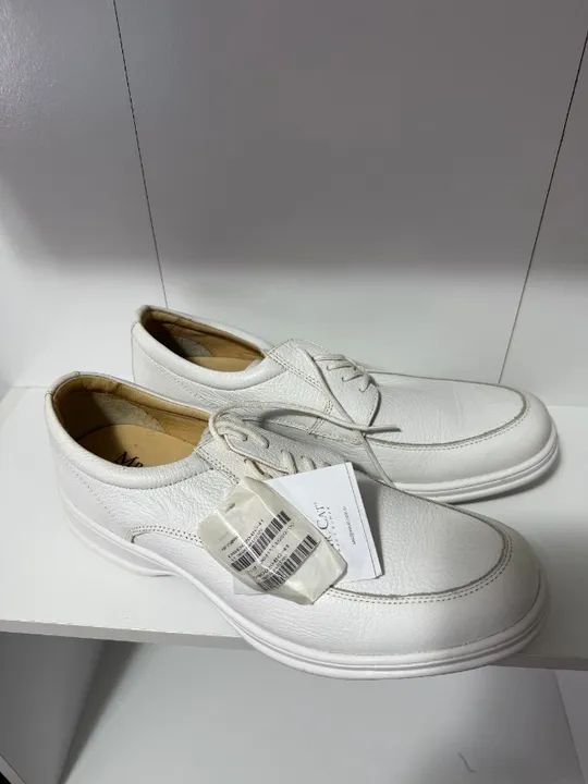 Sapato de Couro Branco Mr Cat - NOVO