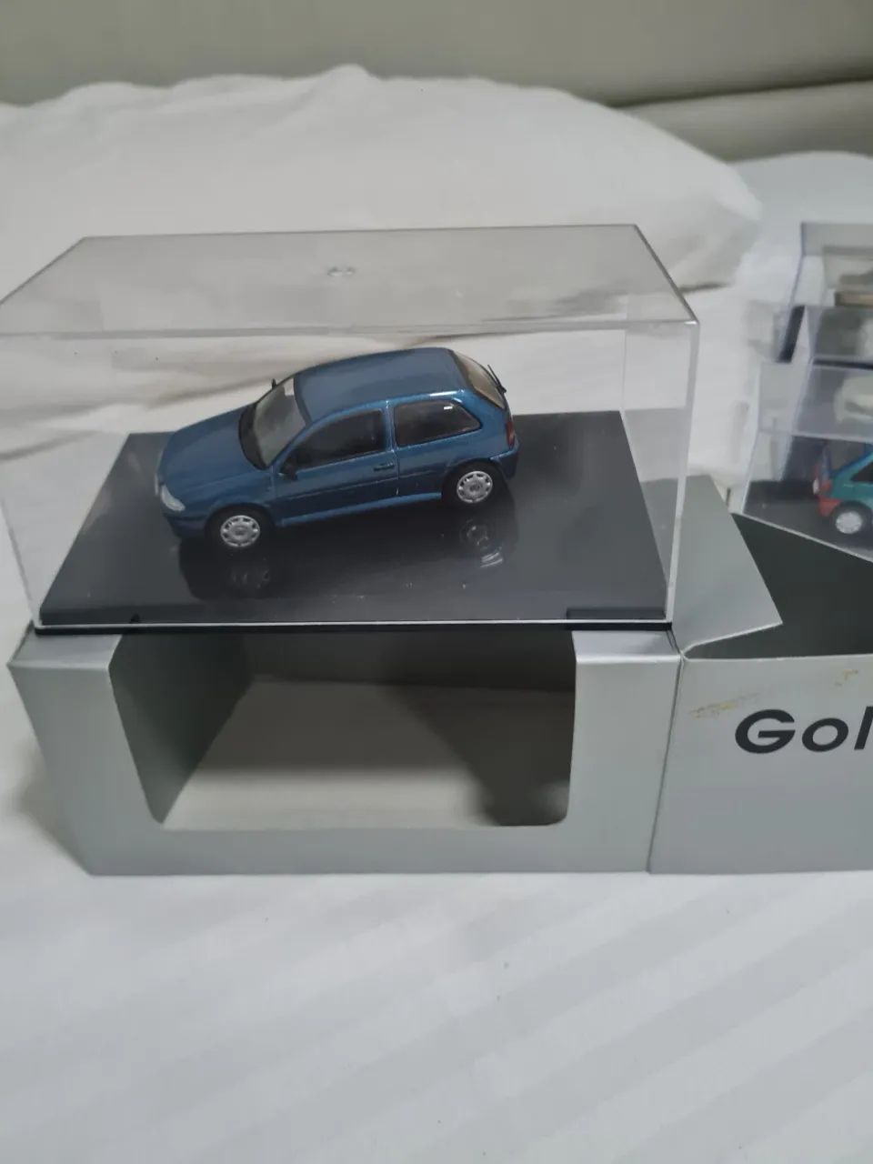 Miniatura Volkswagen Gol G3 escala 1/43.