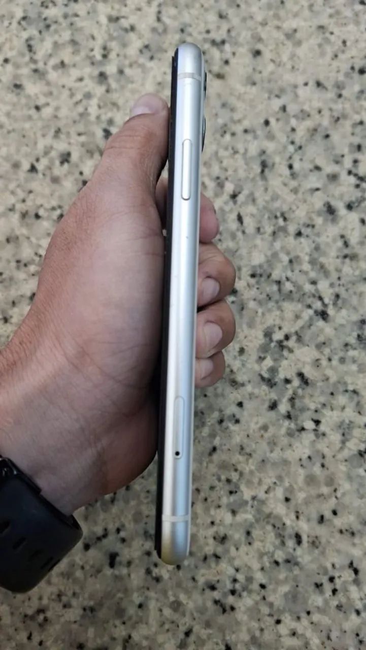 Iphone 11 - 64GB | Branco - Foto 3