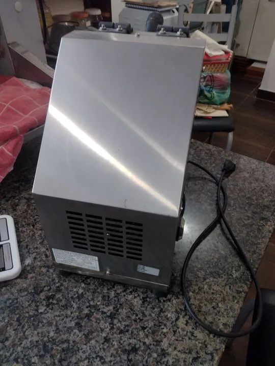 Ralador de côco, queijo, aipim e etc .. - Foto 3