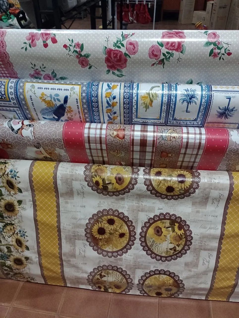 Diversos modelos de toalhas de mesa forro de mesa  - Foto 2