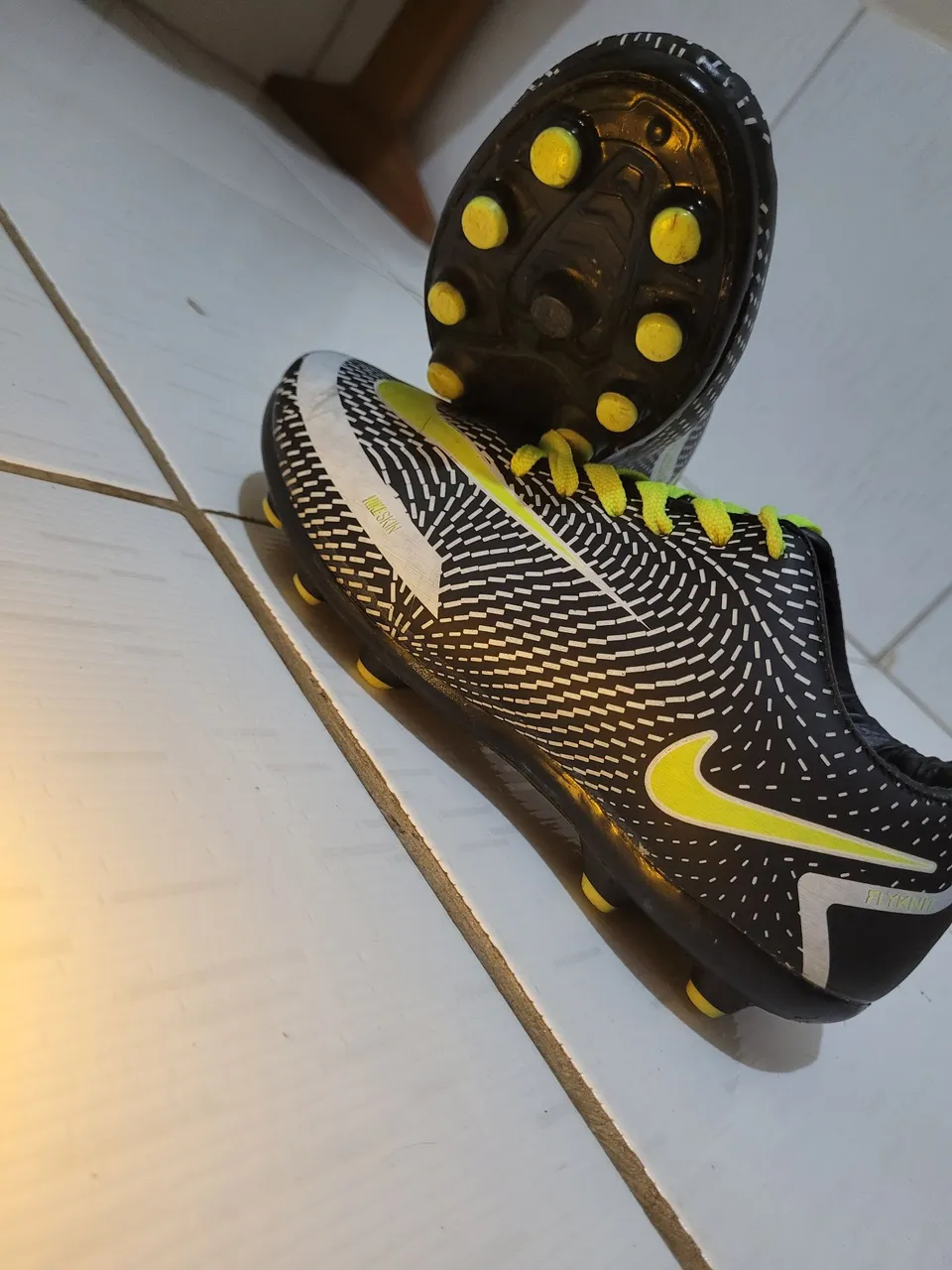 Chuteiras Nike Futsal Infantil - Tamanho 37