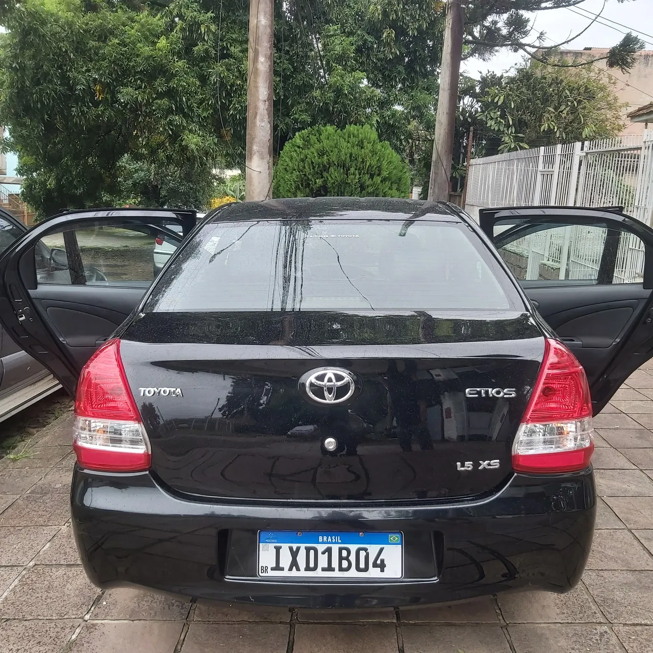 Toyota etios 2016