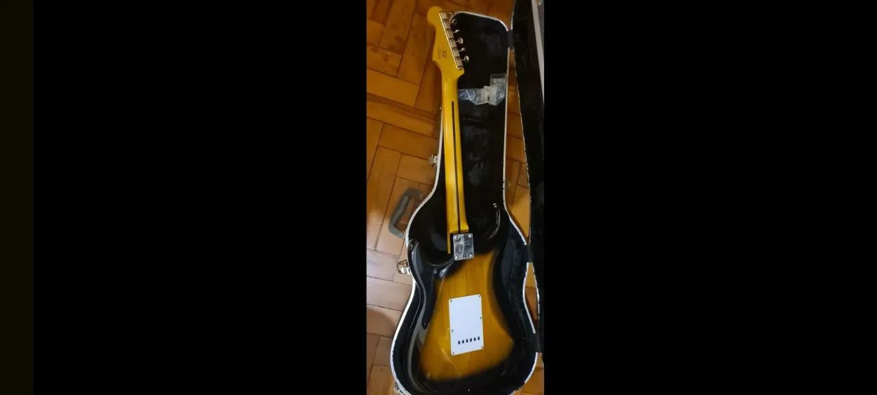 Guitarra Squier Classic Vibe 50's - Foto 3