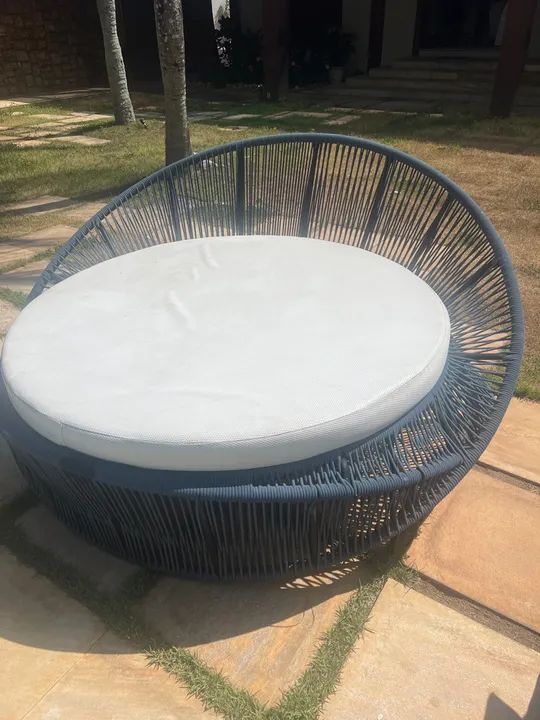 Espreguiçadeira de piscina