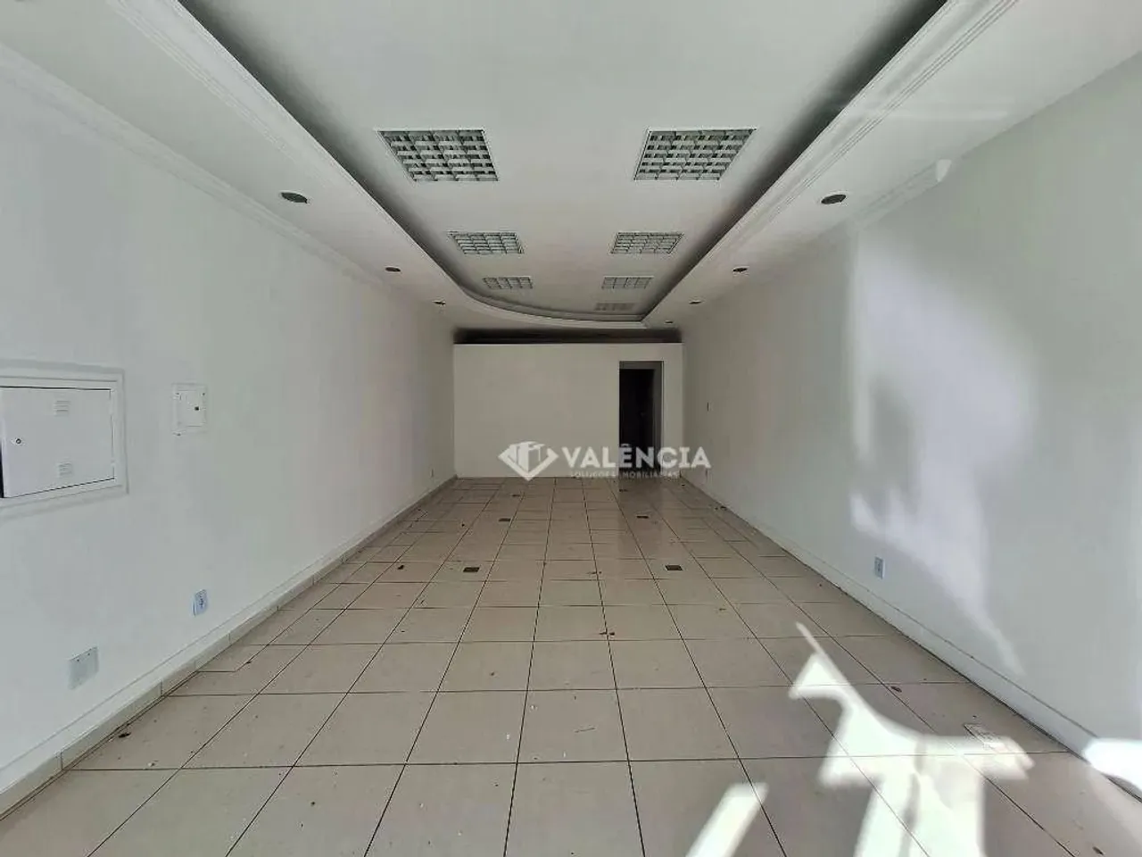 Sala Comercial De 130m² Disponível Para Locação Por R$ 4.500,00 - Rua Carlos De Carvalho -
