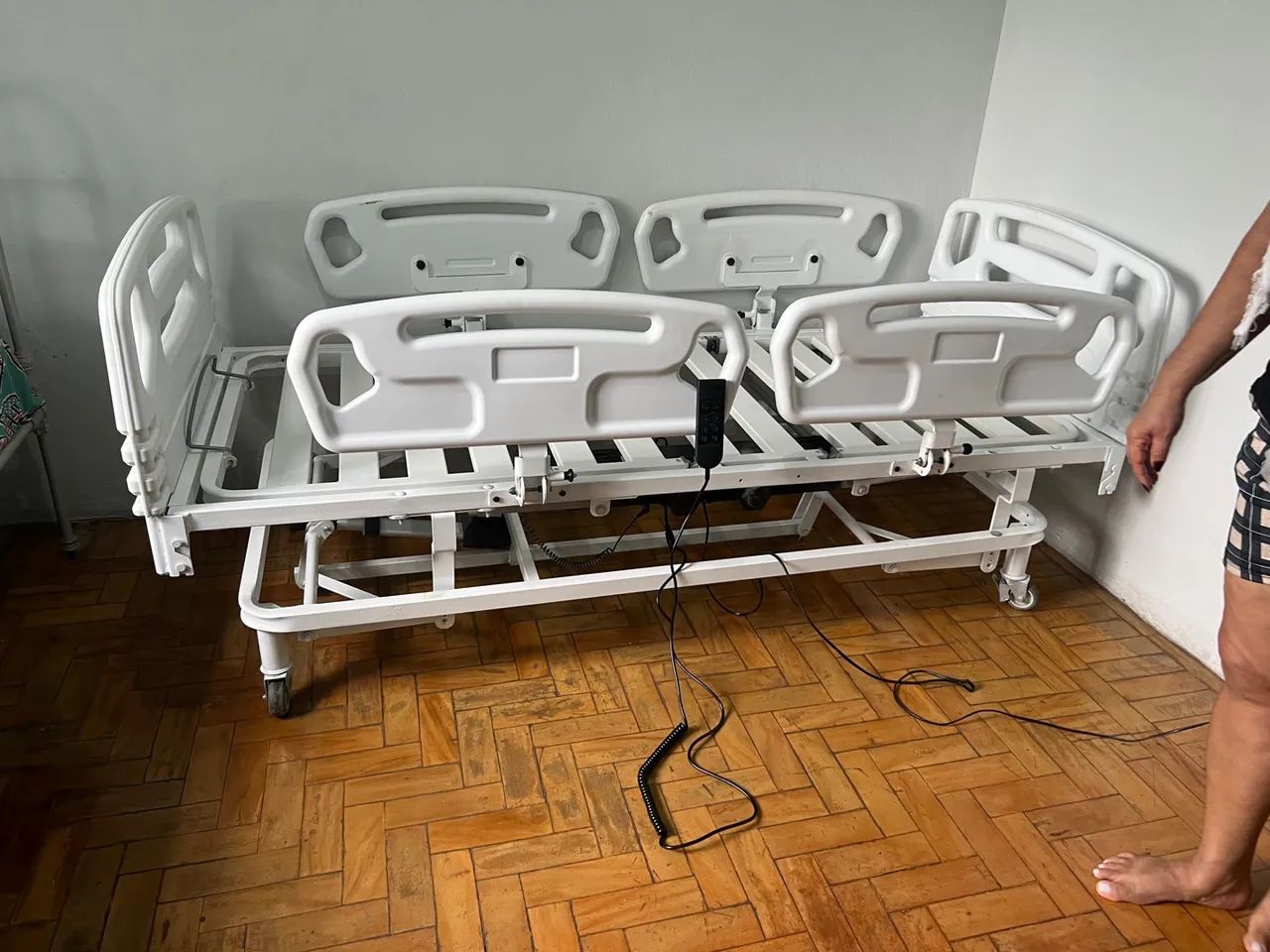 Aluguel cama hospitalar elétrica  - Foto 4