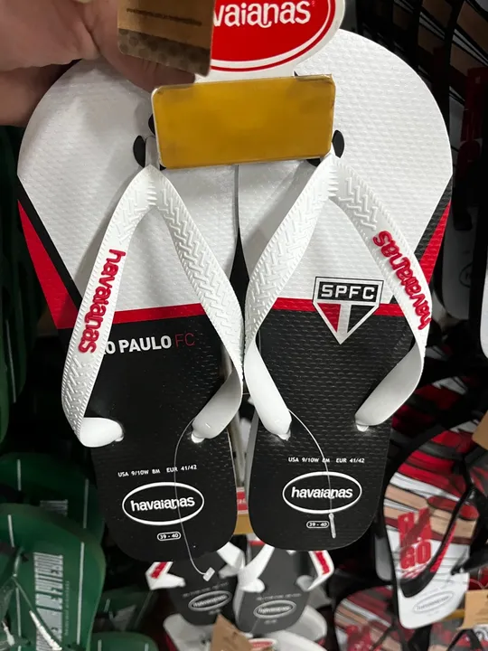 Havaianas times Tamanhos variados