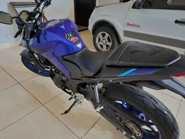  IMPERDÍVEL! Yamaha MT-03 Azul 24/25 - Apenas 1.300 km  - Foto 4