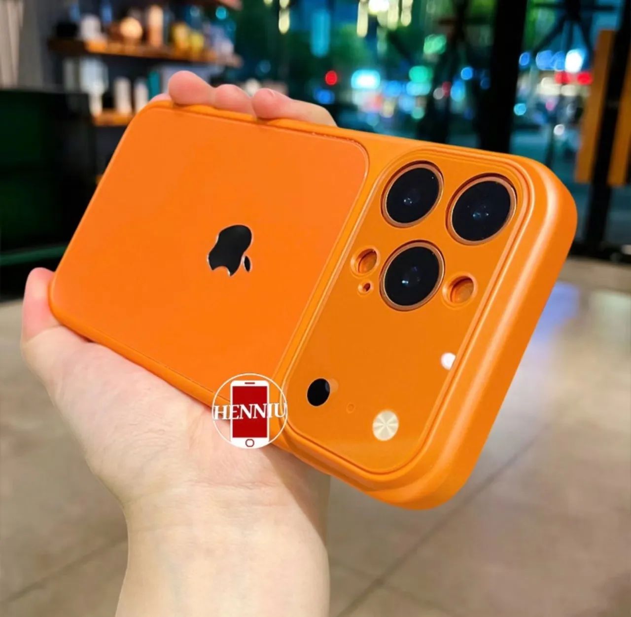 CAPINHA IPHONE 15 PRO MAX - LARANJA ?