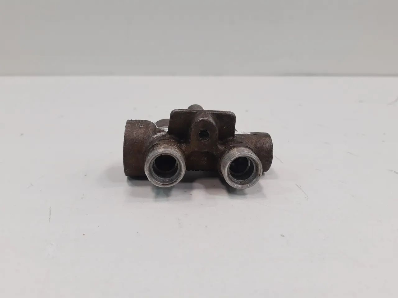 Regulador Temperatura Óleo Vw Touareg 4.2 05 Á 09 7l0317027a - Foto 7