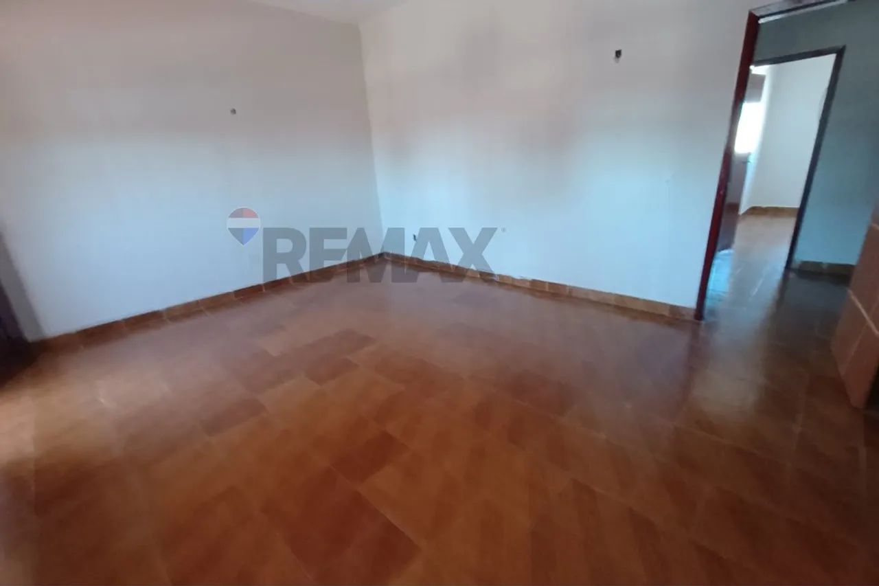 Sobrado Espaçoso, Confortável e Pronto para Morar! - Foto 5