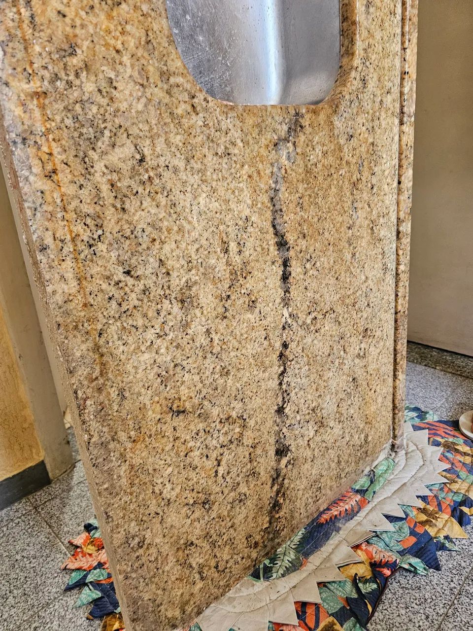 Pia de cozinha com bancada de granito - Foto 4