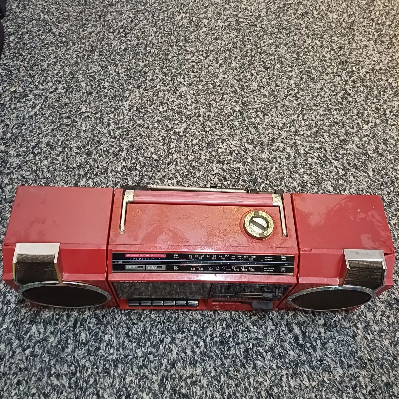 Radio Sanyo . - Foto 2