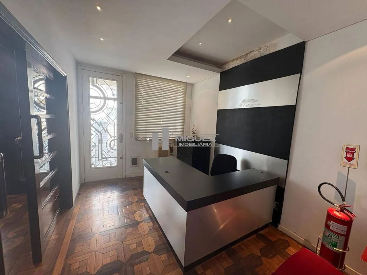 Casa tríplex à venda na Rua Caruso. São Aproximadamente 400 m². Código 24129 - Foto 3