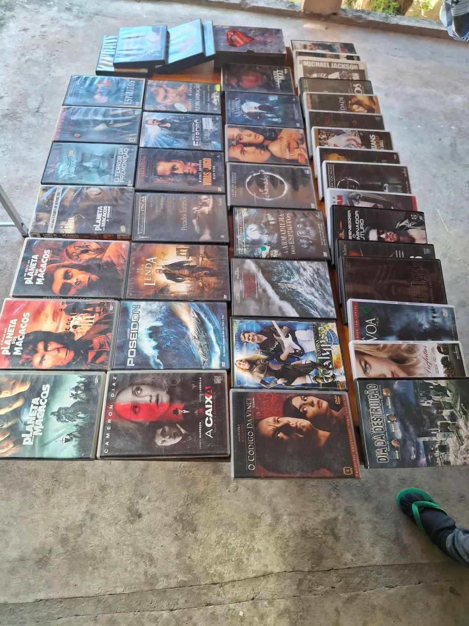 41 DVDS originais contando coleção completa do super man - CDs