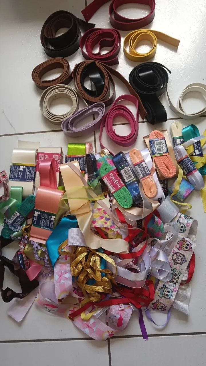 Linhas, couros e fitas - Foto 3