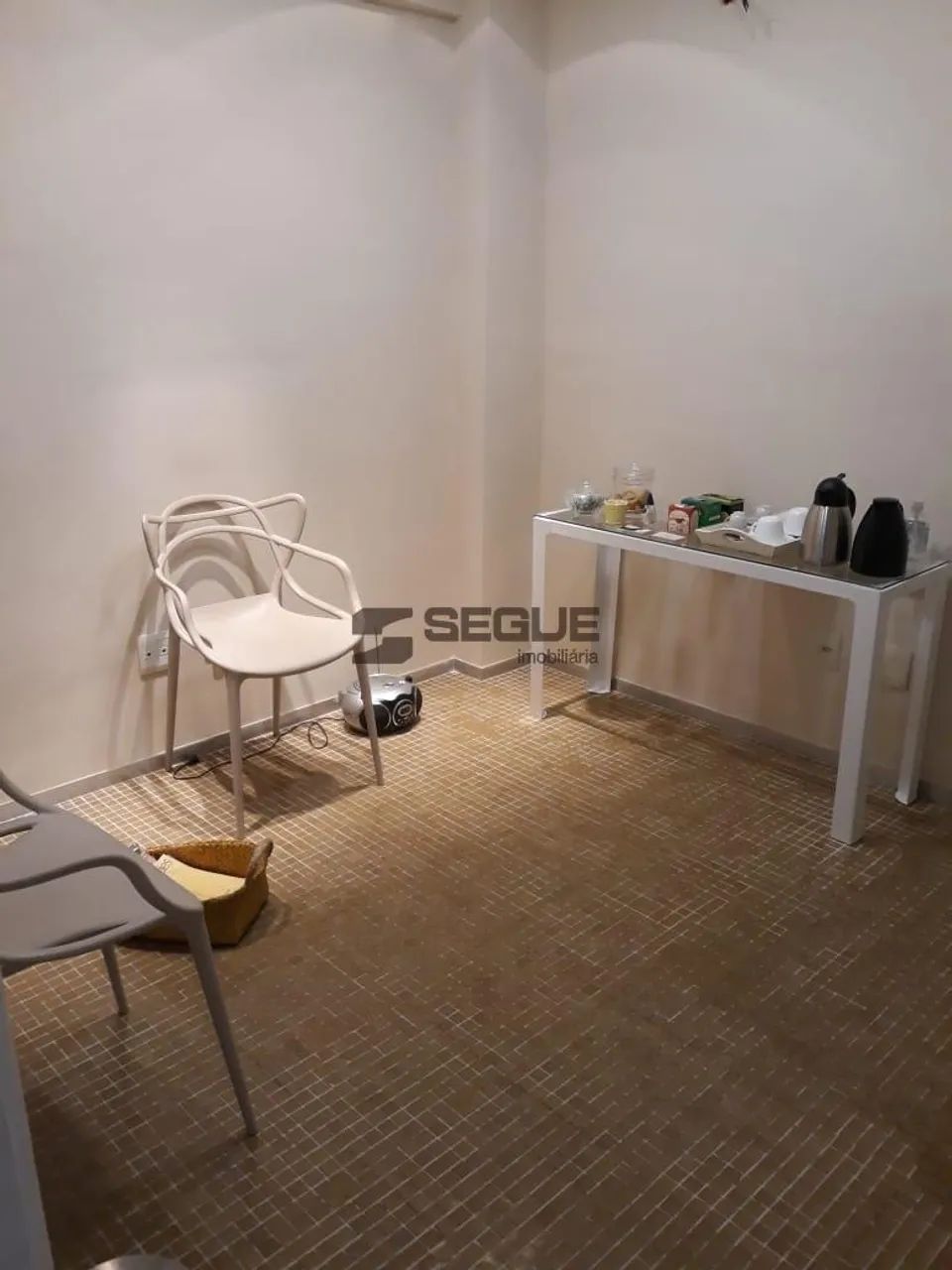 Sala para alugar em Vitória, Praia do Suá, com 27 m², Edifício Leão Nunes Office Center - Foto 4