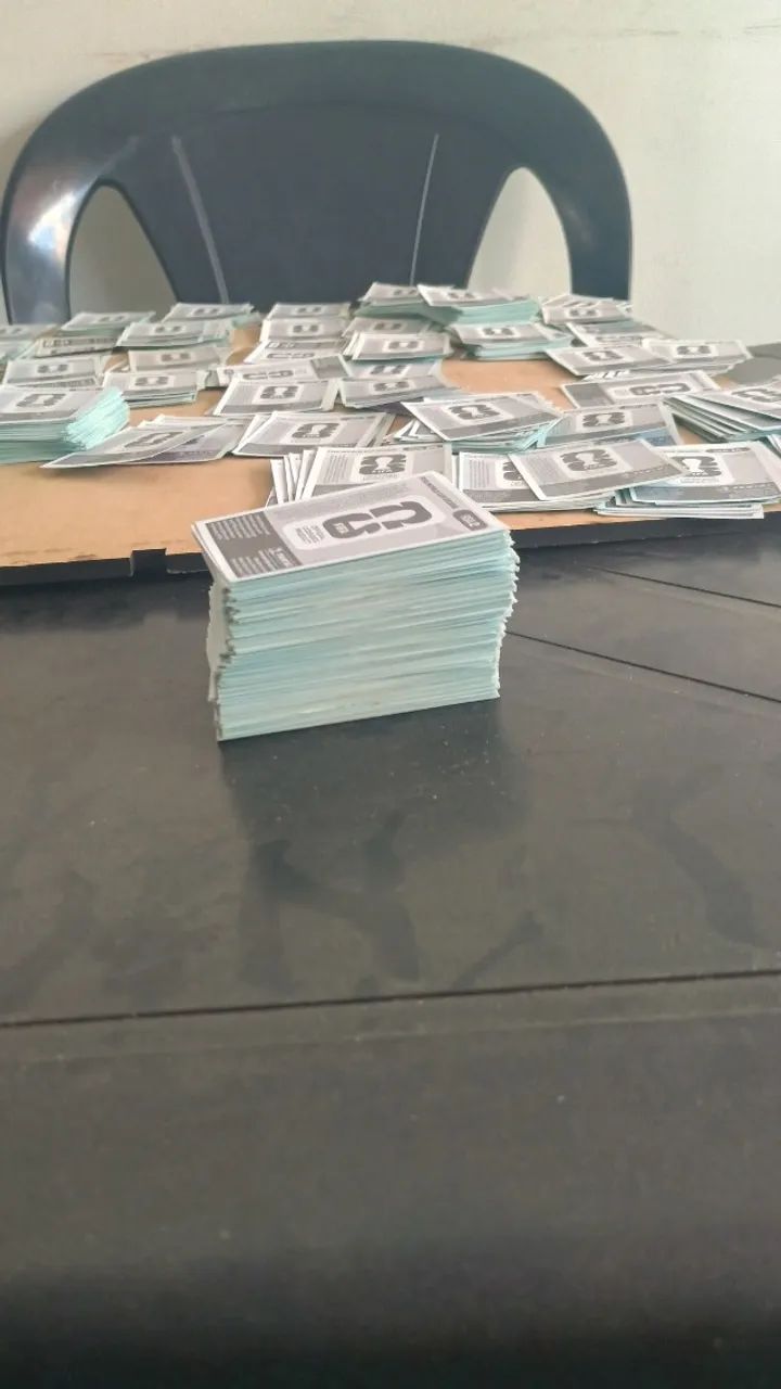 Kit 50 figurinhas 
