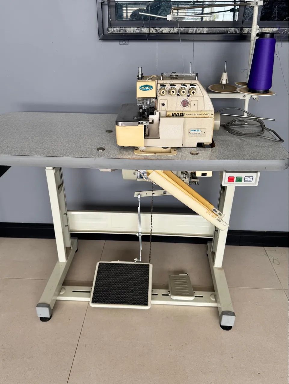 Máquina de costura  - Interlock  - Foto 3