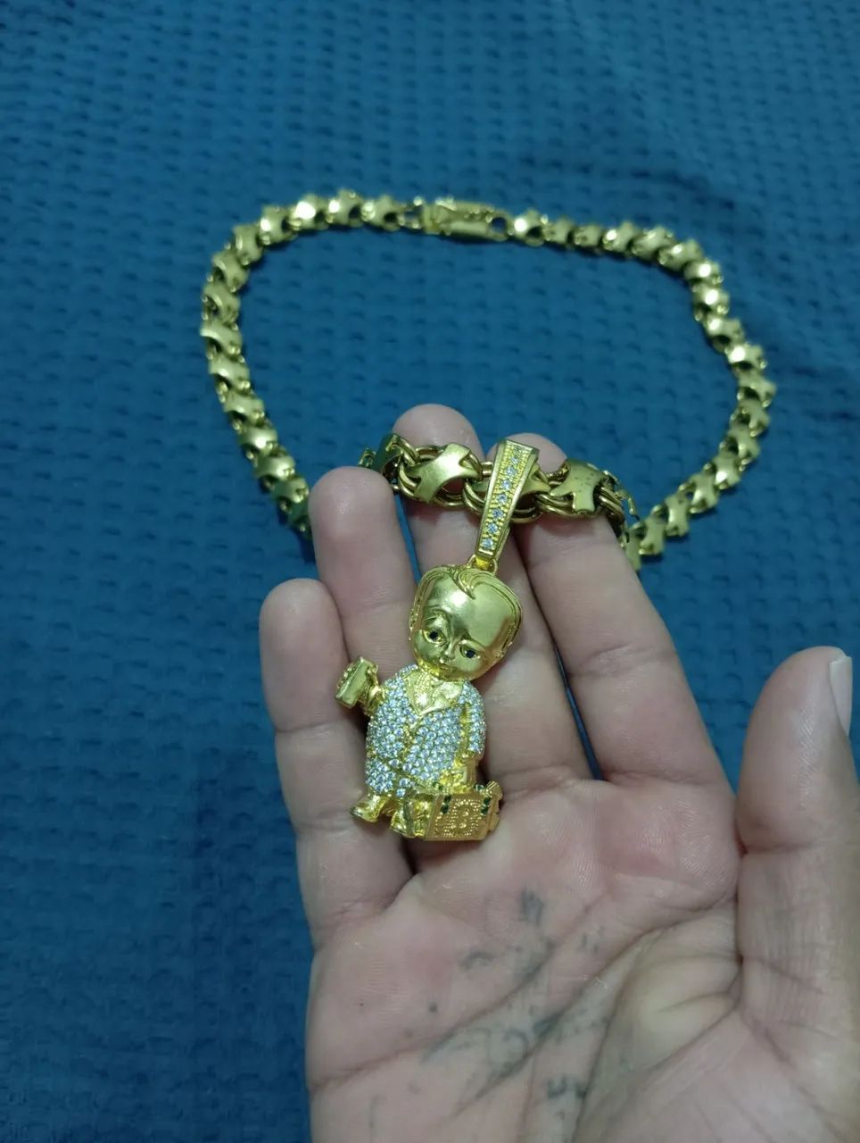 Corrente moeda antiga pingente poderoso chefinho - Foto 4