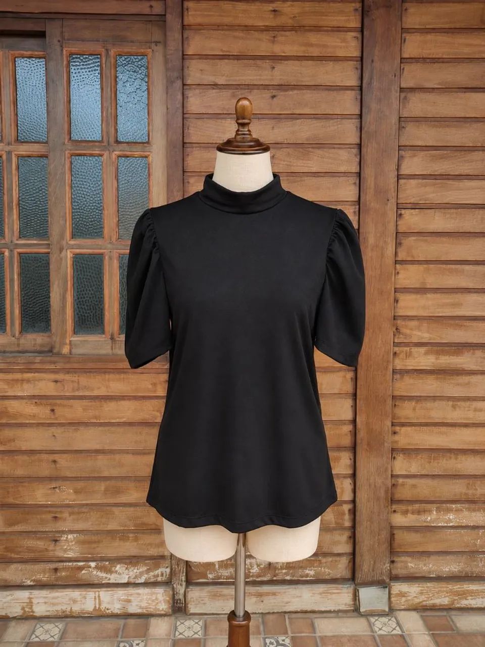 Blusa preta básica de gola alta  - Foto 2
