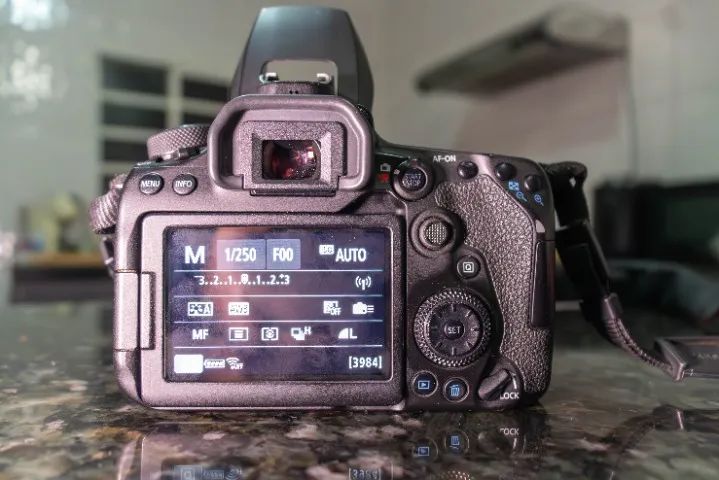 Canon 90D - Foto 4