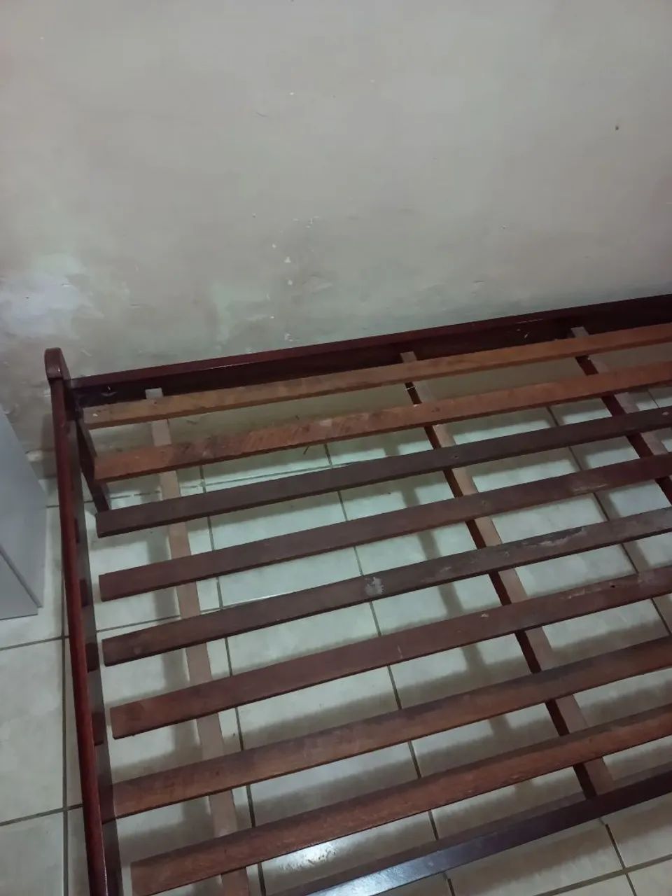 Cama solteiro em madeira - Foto 2