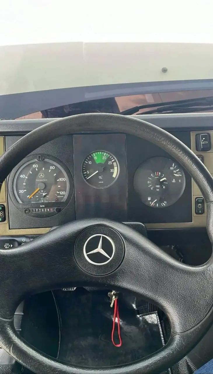 2011 Mercedes-Benz 710 plus - Foto 4