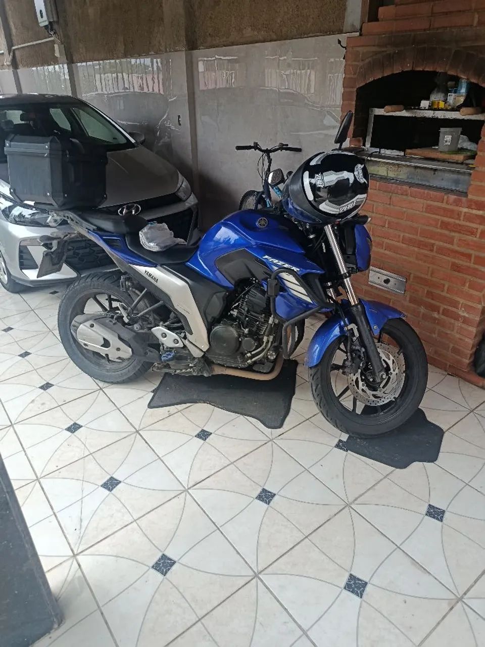 Fazer 250