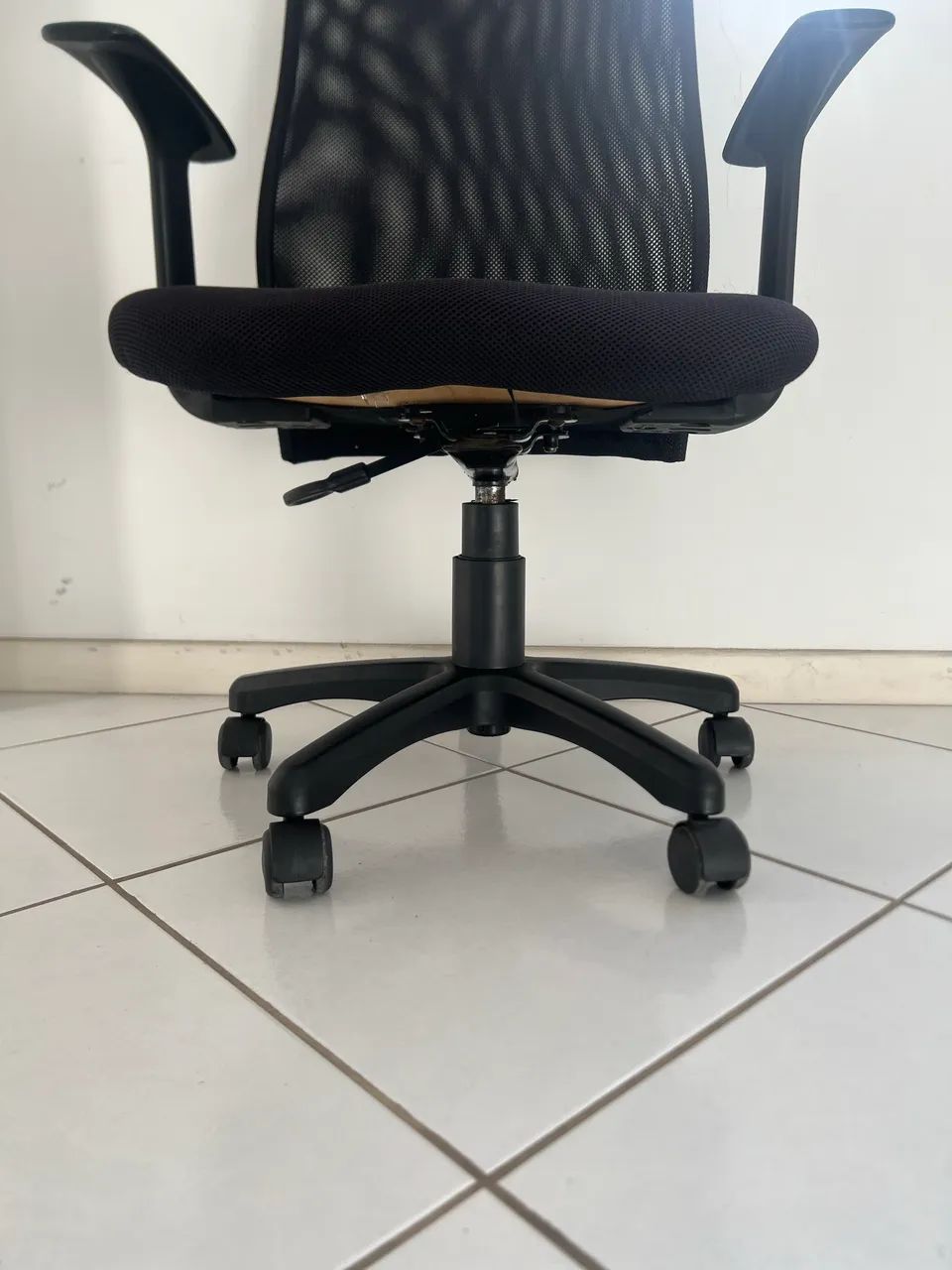 Cadeira de Escritório com Telinha Versão Mesh - Foto 2