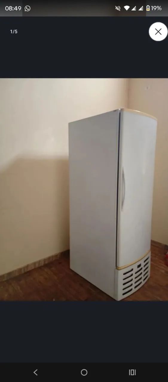 Freezer de gelo vertical impecável 
