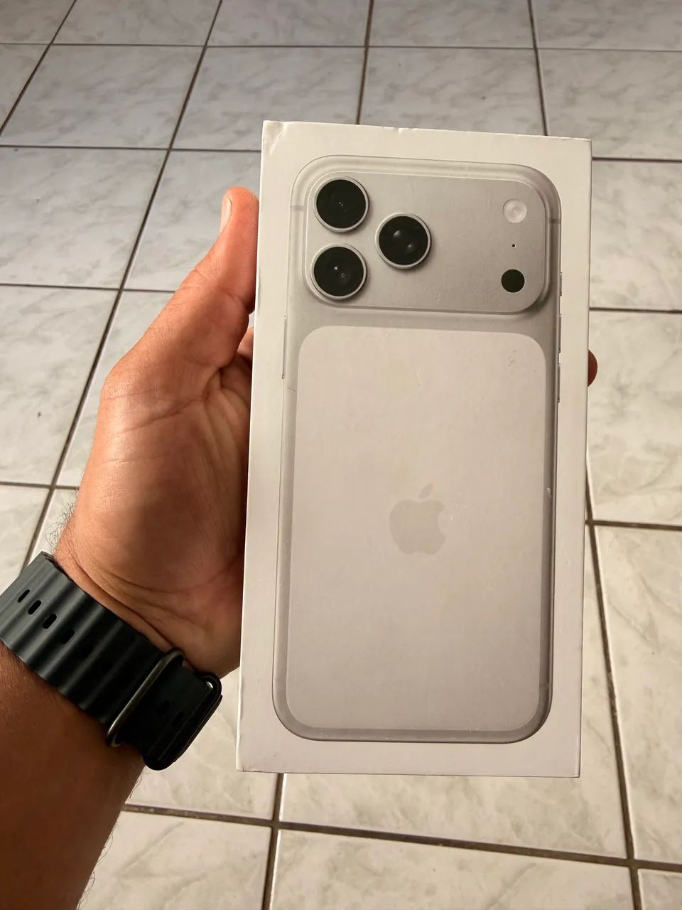 IPHONE 17 PRO MAX LACRADO 