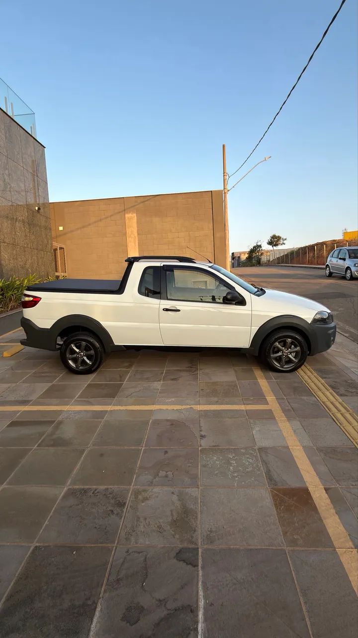 Fiat Strada Working Celeb.1.4 Fire Flex 8V CE 2014 - Foto 4