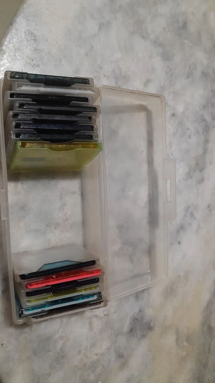 MD 14 MINIDISCS COM O CASE 